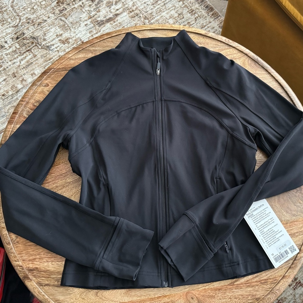 NWT Lululemon Nulu Cropped Define Jacket 10